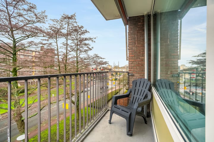 Foto 14 van Mr. G. Groen van Prinstererlaan 365