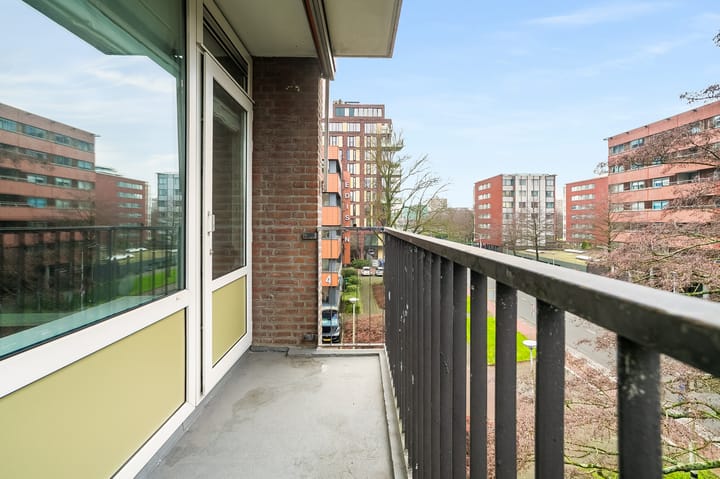 Foto 15 van Mr. G. Groen van Prinstererlaan 365