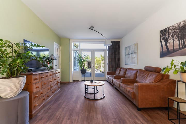 Foto 12 van Korenbloemstraat 147