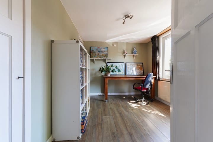 Foto 25 van Korenbloemstraat 147