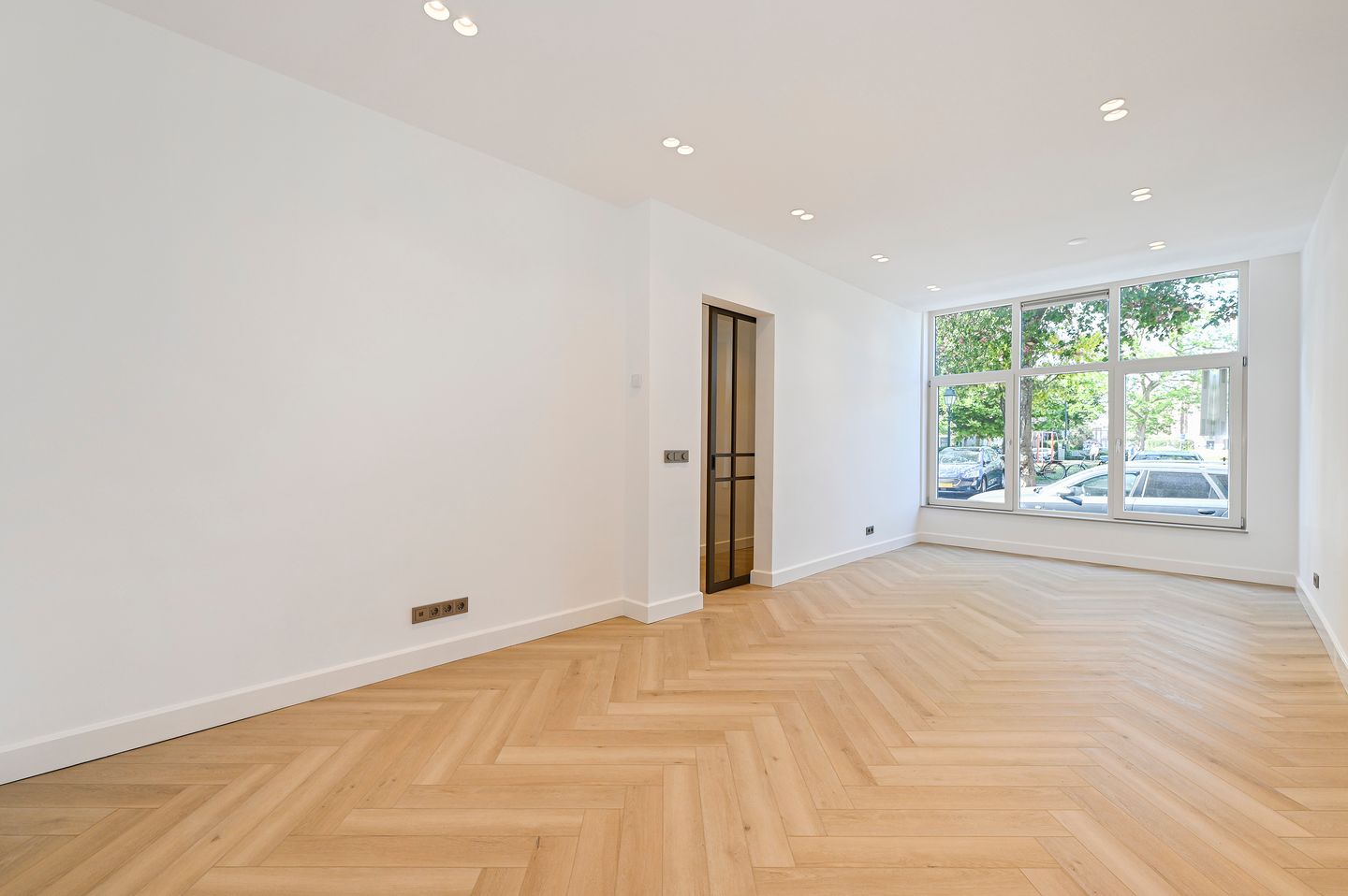 Foto 1 van Newtonplein 64