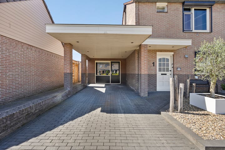 Foto 6 van Hoefsmidlaan 1