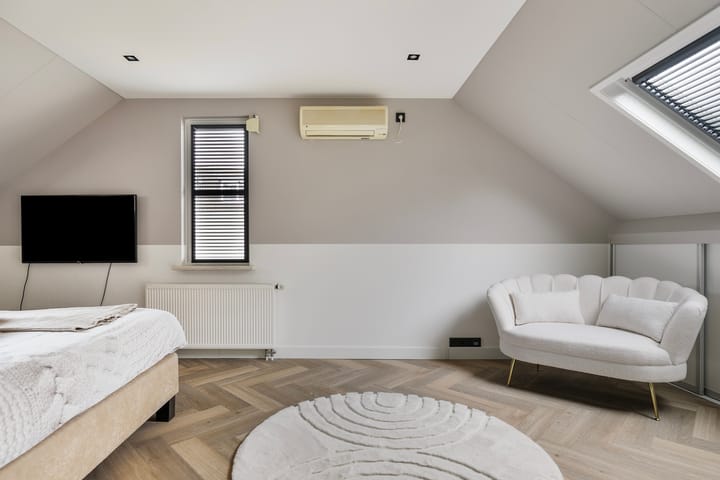 Foto 24 van Hoefsmidlaan 1