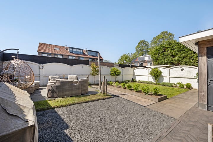 Foto 41 van Hoefsmidlaan 1