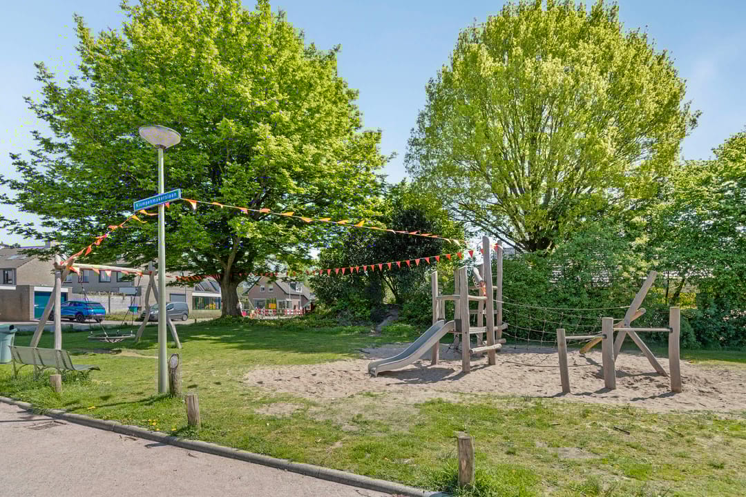 Foto 43 van Hoefsmidlaan 1