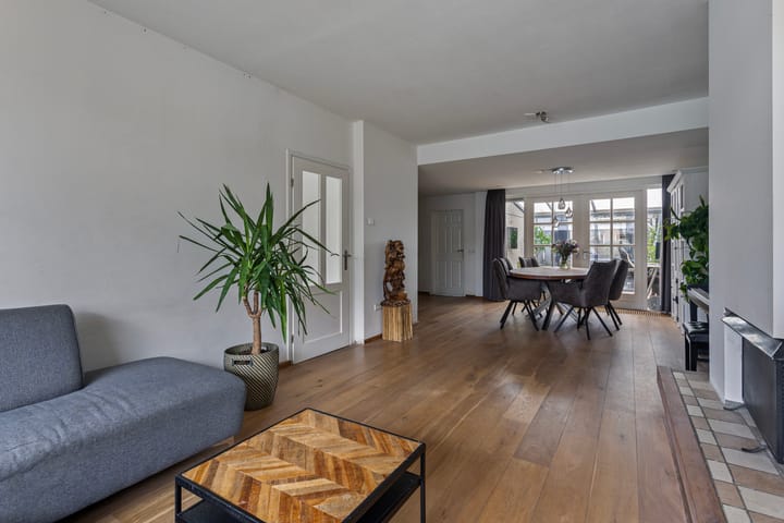 Foto 13 van van Galenstraat 21