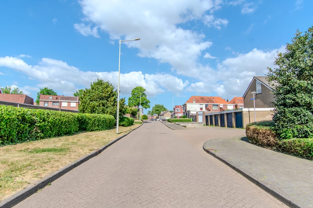 Foto 37 van Hof van Voorne 19