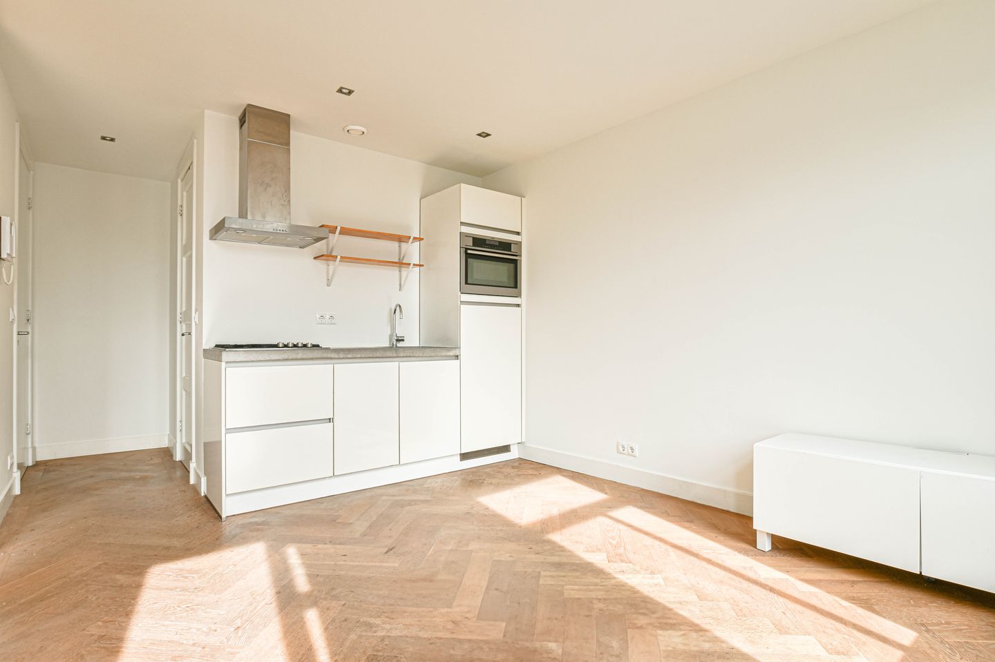 Photo 4 of Frans Halsstraat 57-E