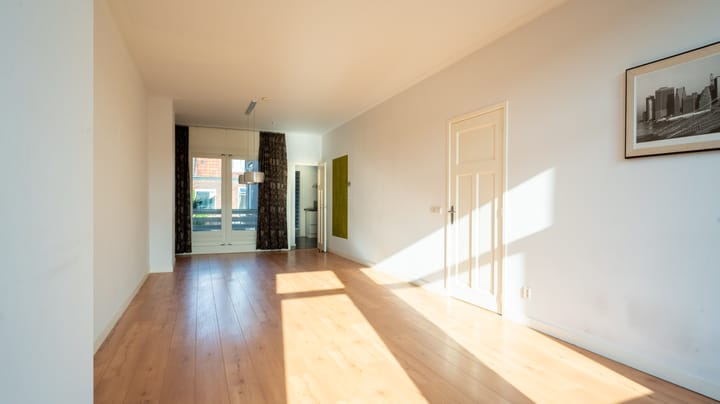 Foto 11 van De Genestetstraat 64