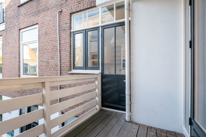 Foto 16 van De Genestetstraat 64