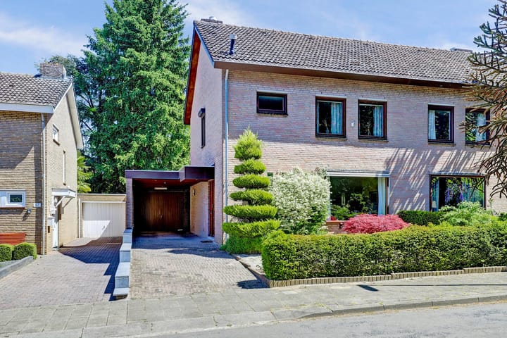 Foto 1 van Huyn van Rodenbroeckstraat 59