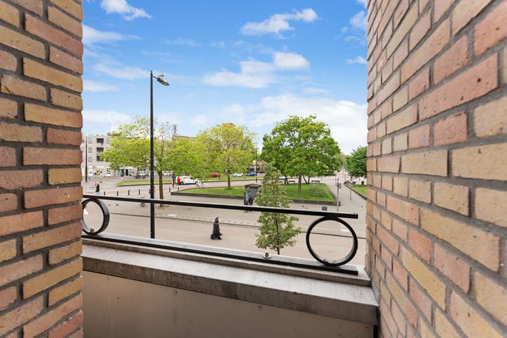 Foto 23 van Mathenesserplein 9