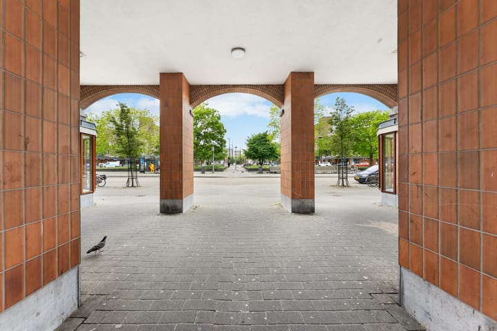 Foto 47 van Mathenesserplein 9