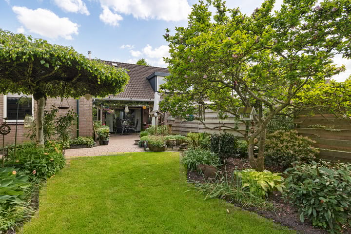 Foto 35 van Van Ekelenburgstraat 10