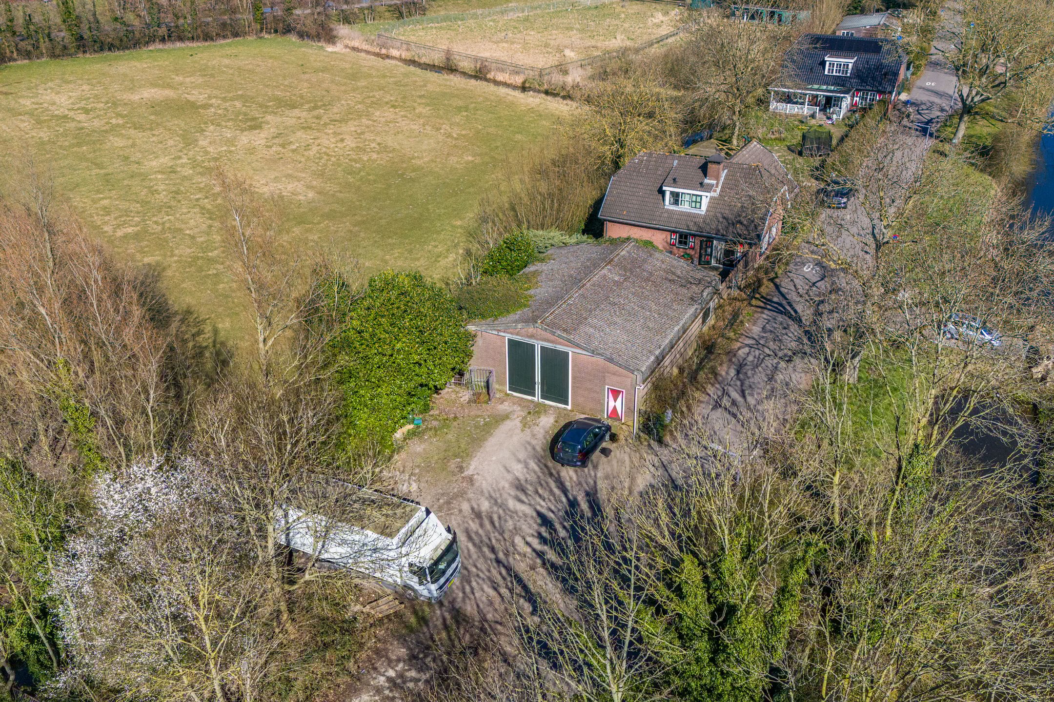 Foto 3 van Charloisse Lagedijk 423