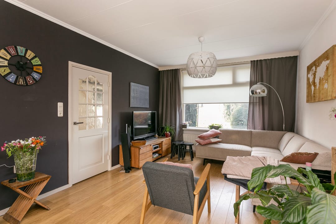 Foto 7 van Tweede Parallelweg 1