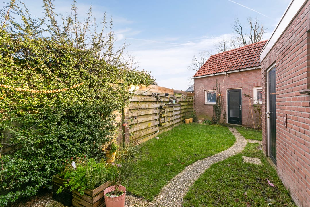 Foto 16 van Tweede Parallelweg 1