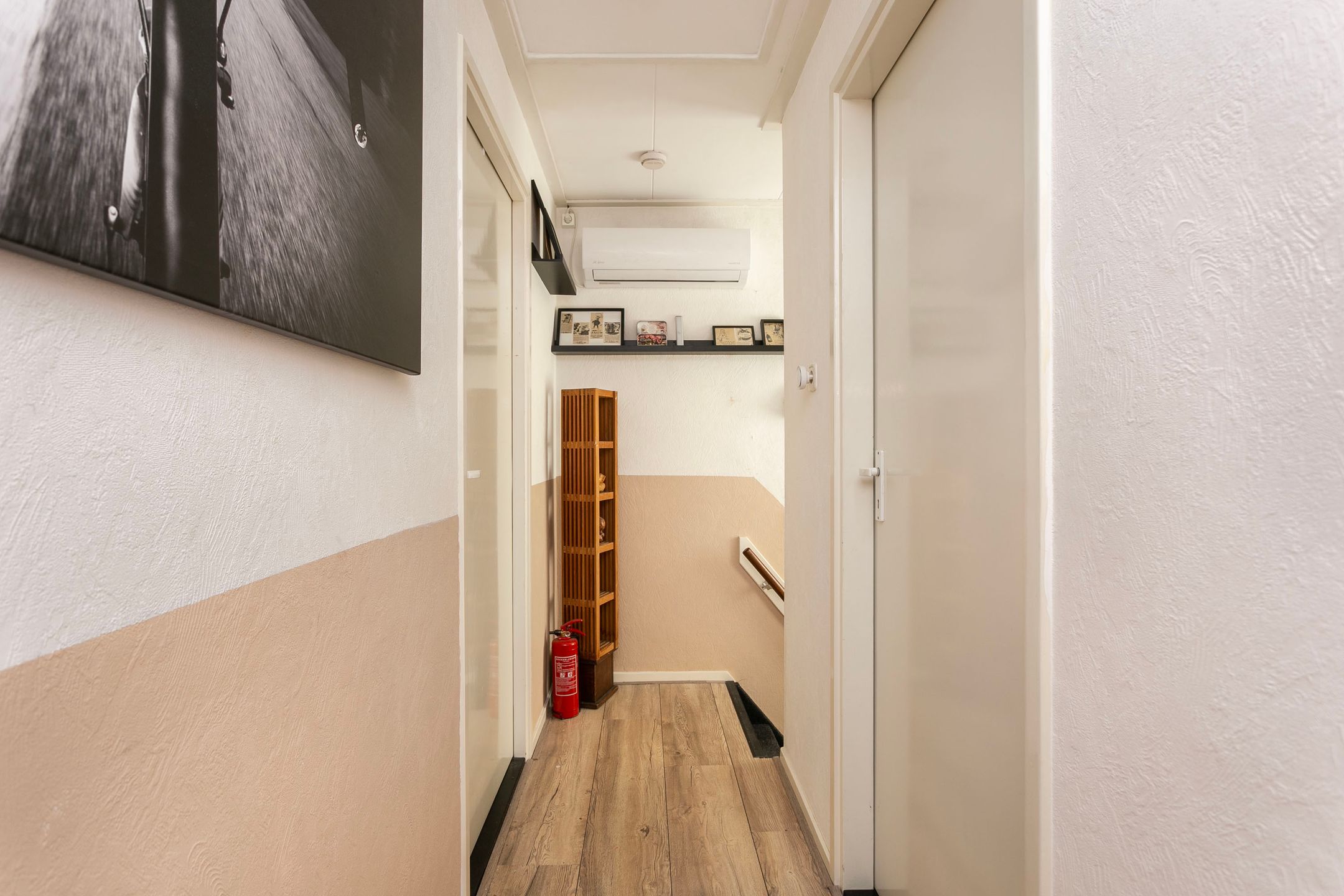 Foto 24 van Tweede Parallelweg 1