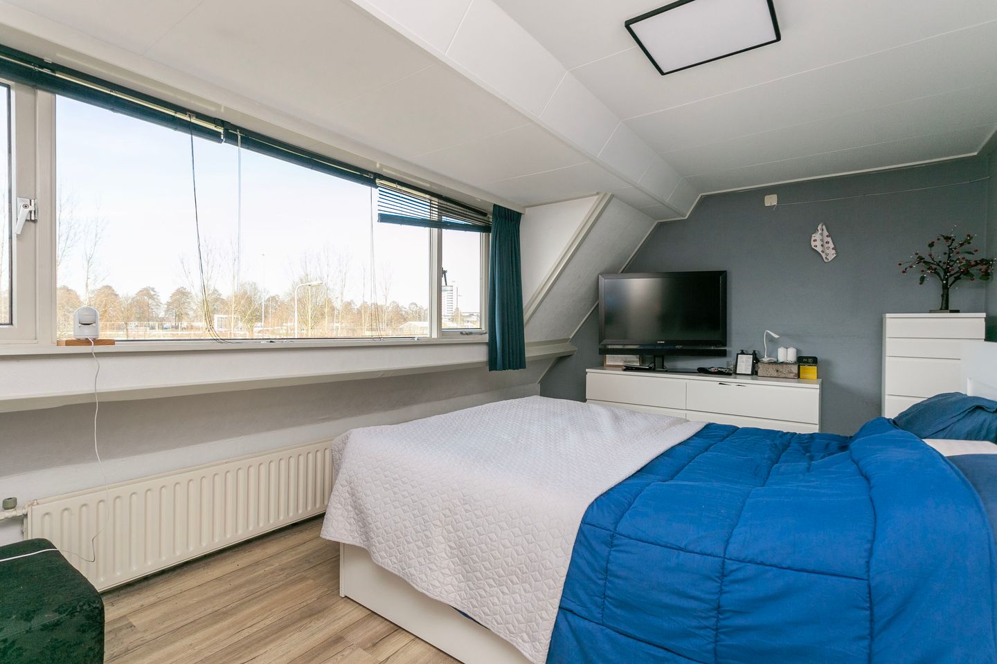 Foto 25 van Tweede Parallelweg 1