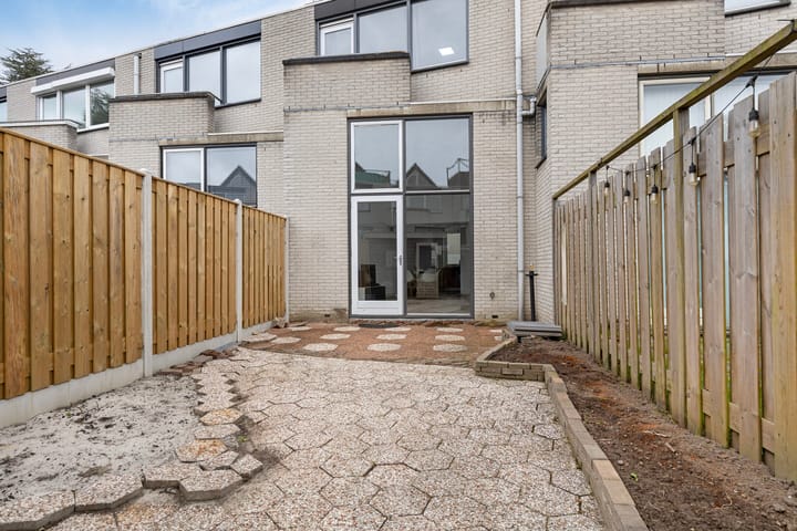 Foto 8 van Bartokweg 77