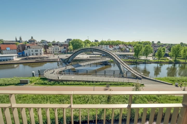 Foto 4 van Ponte Vecchio 39