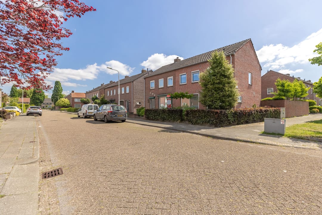 Foto 43 van Meidoornstraat 13