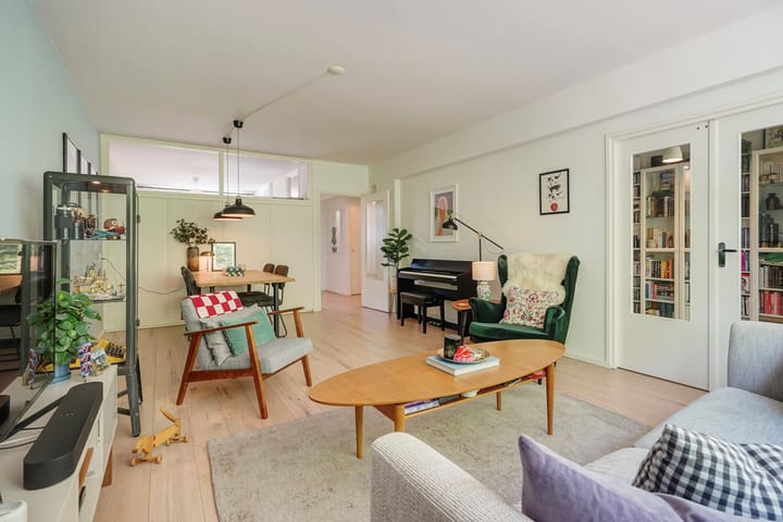 Foto 14 van Uitgeeststraat 10