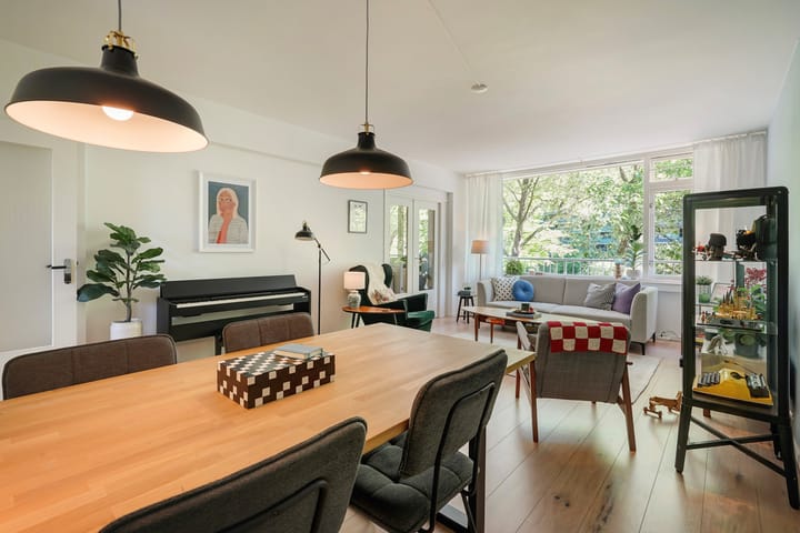 Foto 3 van Uitgeeststraat 10