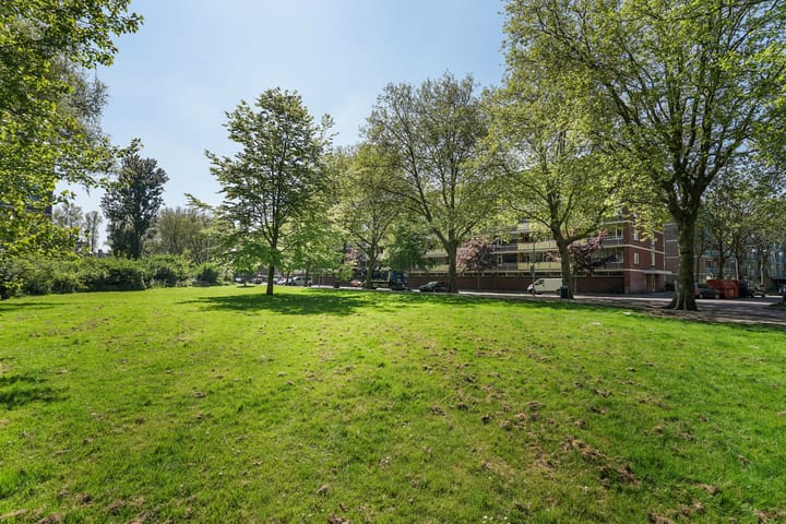 Foto 37 van Uitgeeststraat 10