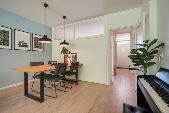 Foto 9 van Uitgeeststraat 10