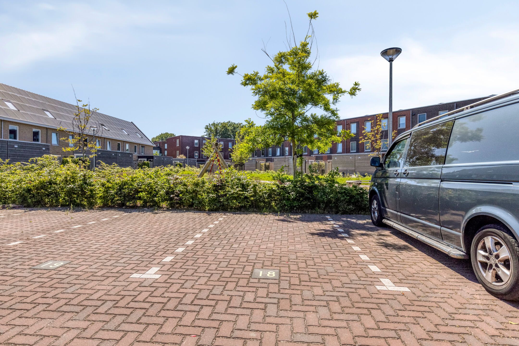 Foto 24 van Karimunstraat 30