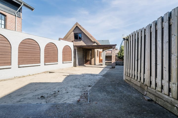 Foto 2 van Bredaseweg 30