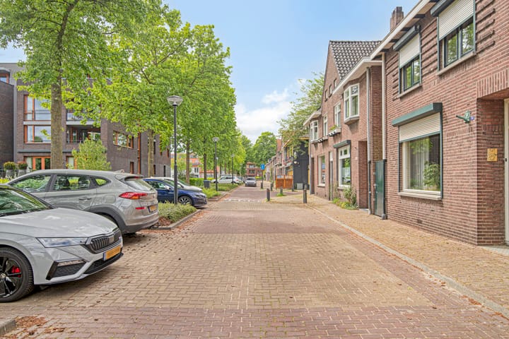 Foto 9 van Oranjeplein 36