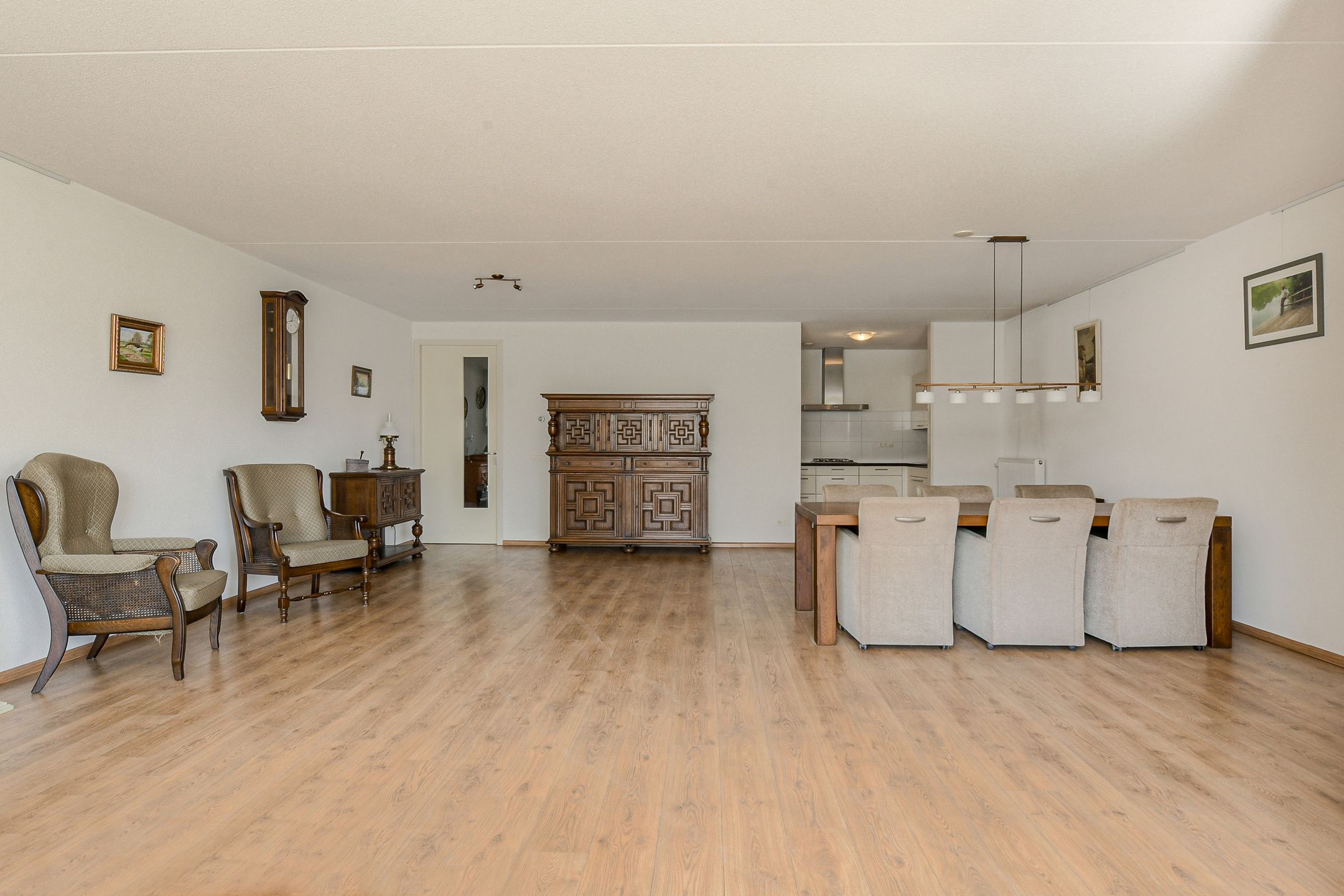 Photo 18 of Van Liedekerkestraat 46