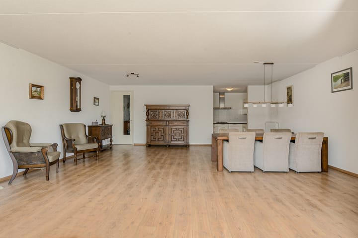 Foto 18 van Van Liedekerkestraat 46