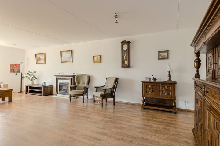 Foto 21 van Van Liedekerkestraat 46