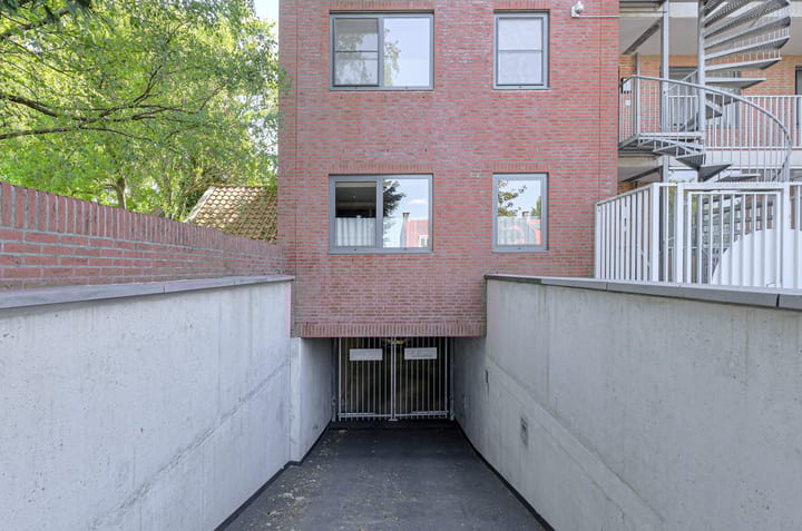 Foto 38 van Van Liedekerkestraat 46