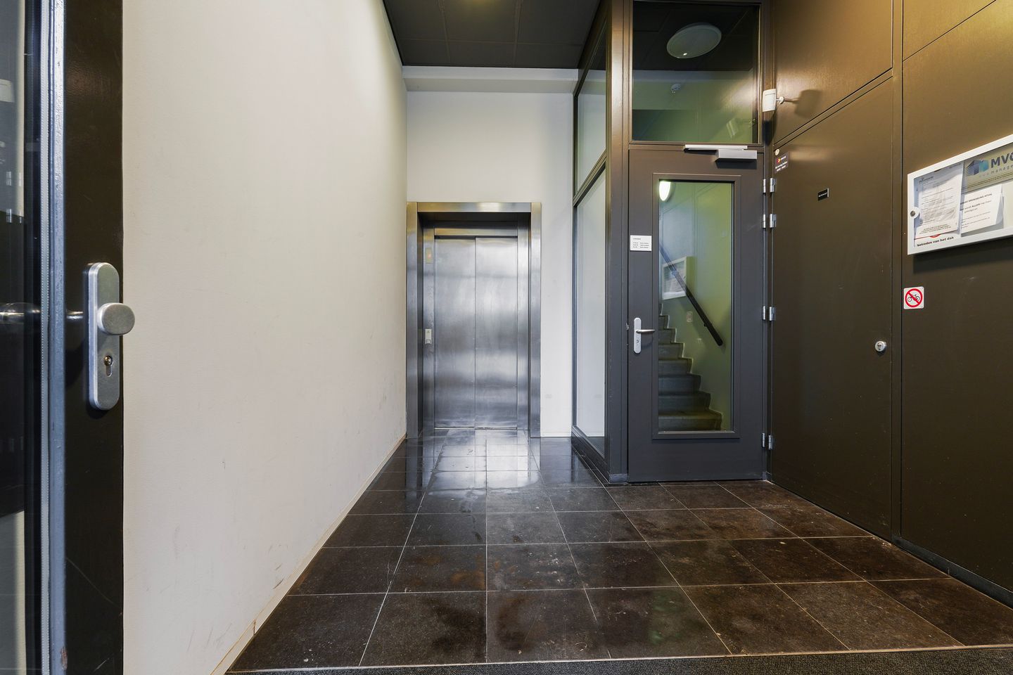 Foto 10 van Pieter Vreedeplein 32