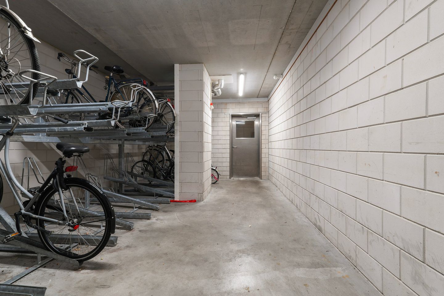 Foto 25 van Pieter Vreedeplein 32