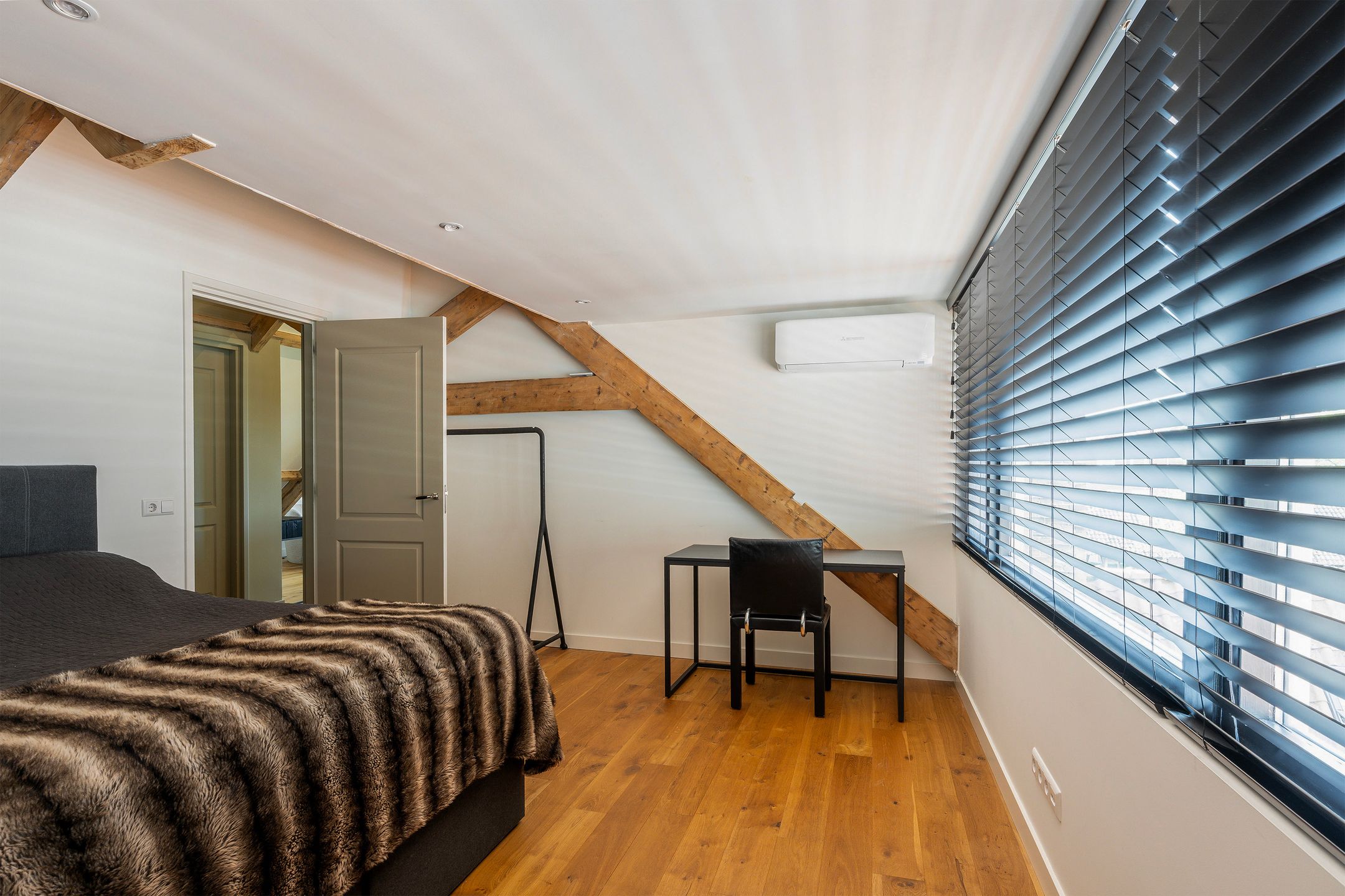 Foto 24 van Landstraat 54-C