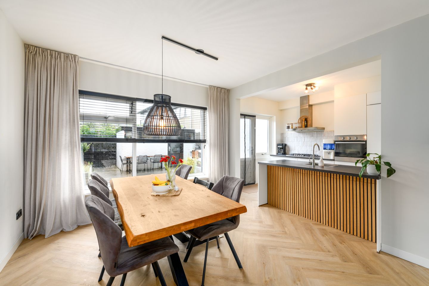 Foto 10 van Lycklemastraat 49