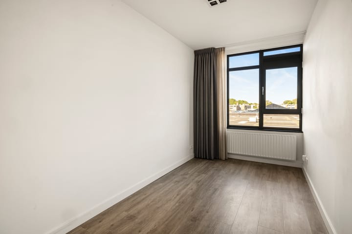 Foto 21 van Van Leijenberghlaan 180