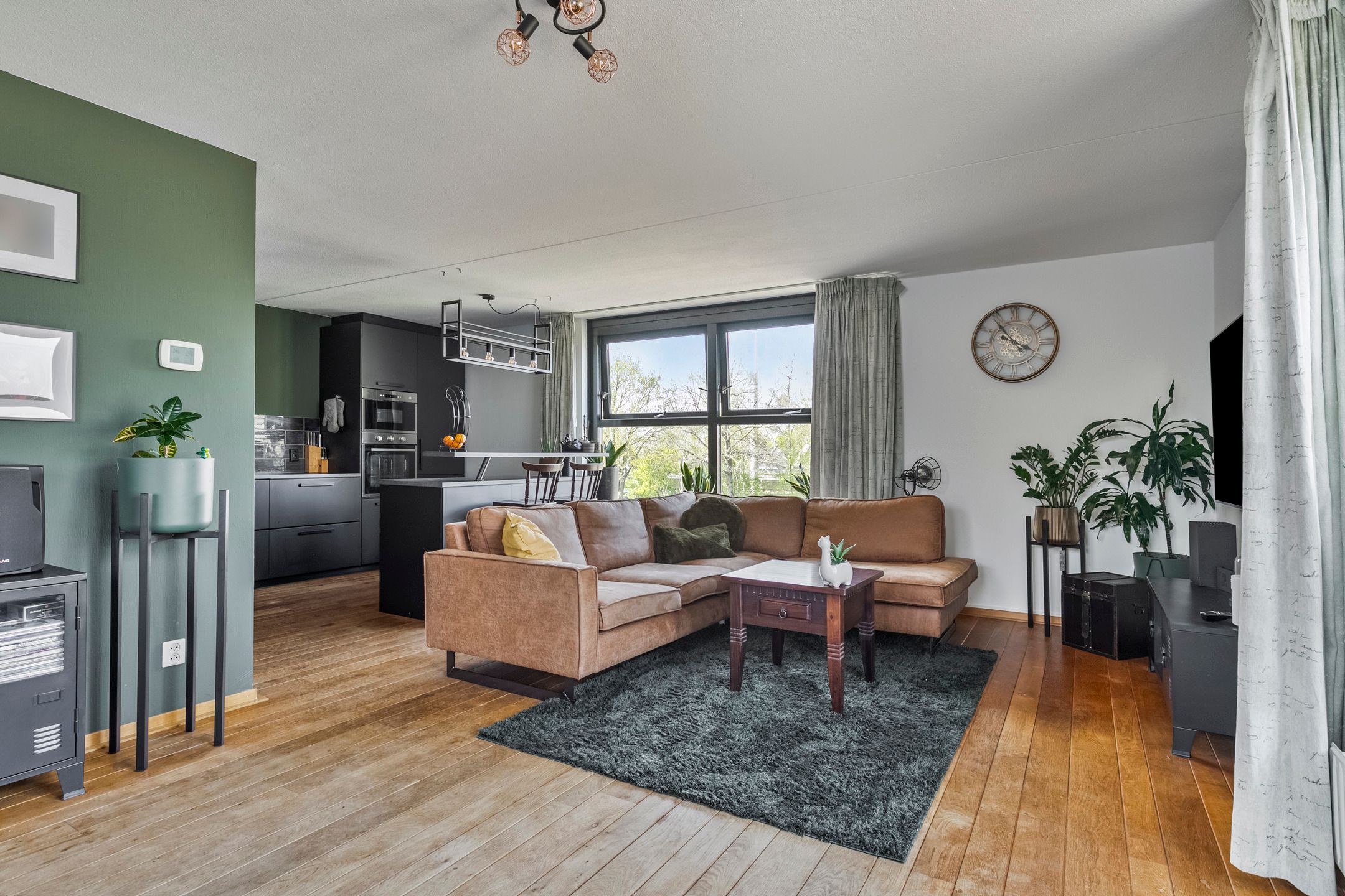 Foto 12 van Van Boetzelaerlaan 126