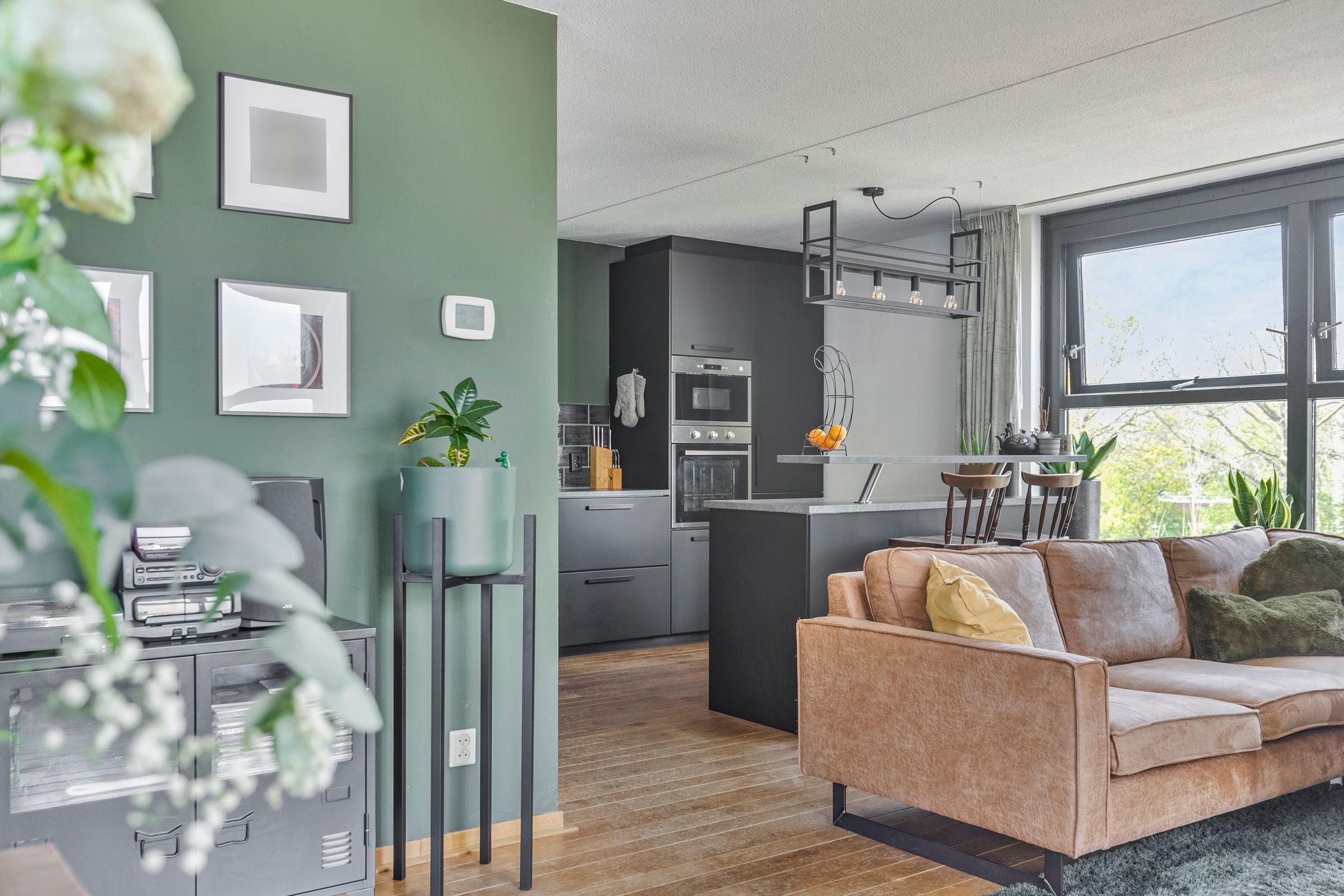 Foto 15 van Van Boetzelaerlaan 126