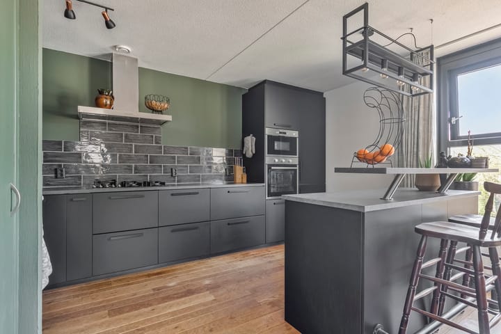 Foto 17 van Van Boetzelaerlaan 126