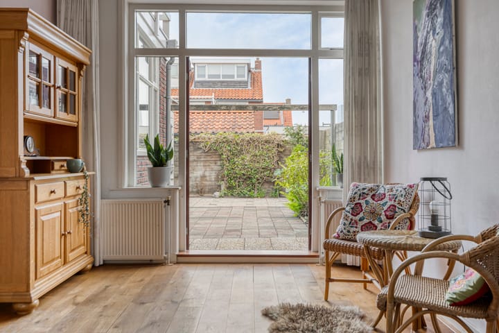 Foto 10 van Aert van der Neerstraat 2