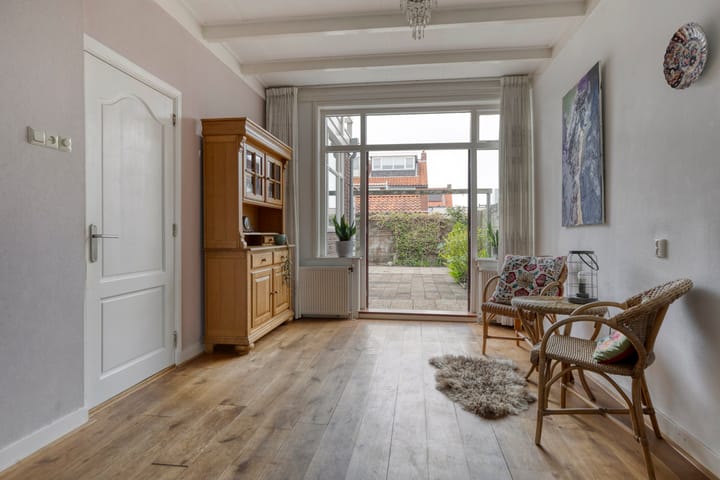 Foto 9 van Aert van der Neerstraat 2