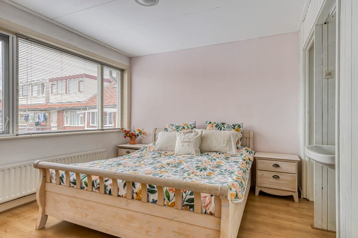 Foto 18 van Aert van der Neerstraat 2