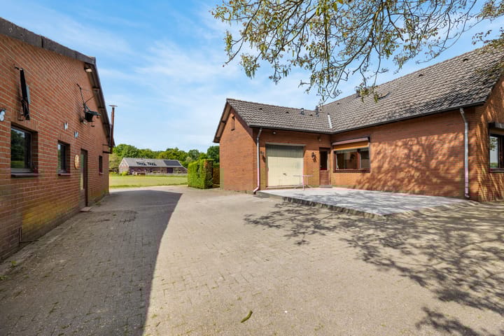 Foto 32 van Heeske 3-A