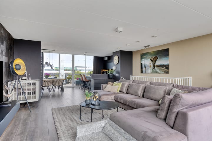 Foto 3 van Veldbloemlaan 63